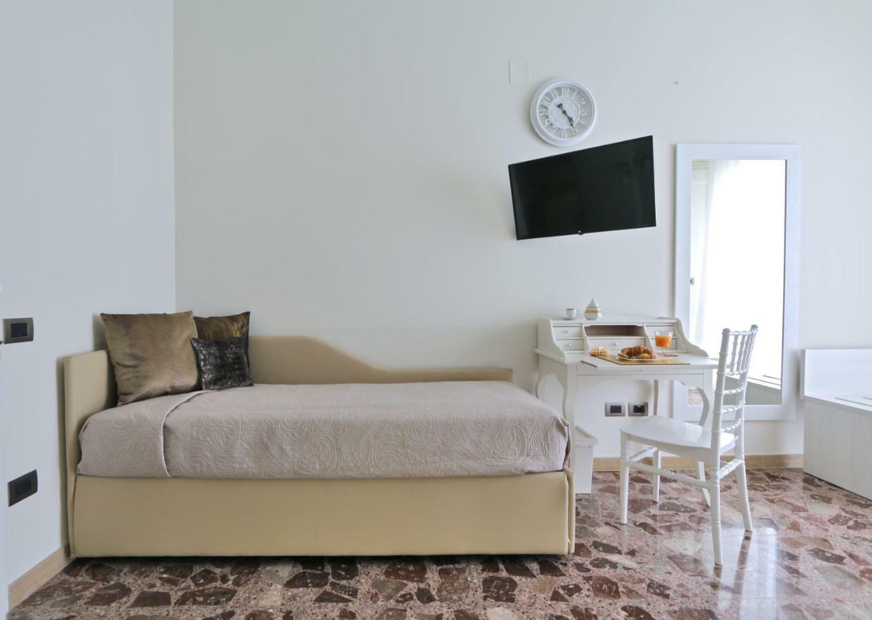 סלרנו Solidea Bnb מראה חיצוני תמונה